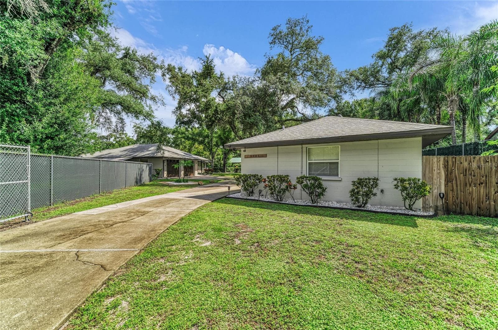 Single Family Residence at 5005 10TH LN E, BRADENTON, photo 9 of 90