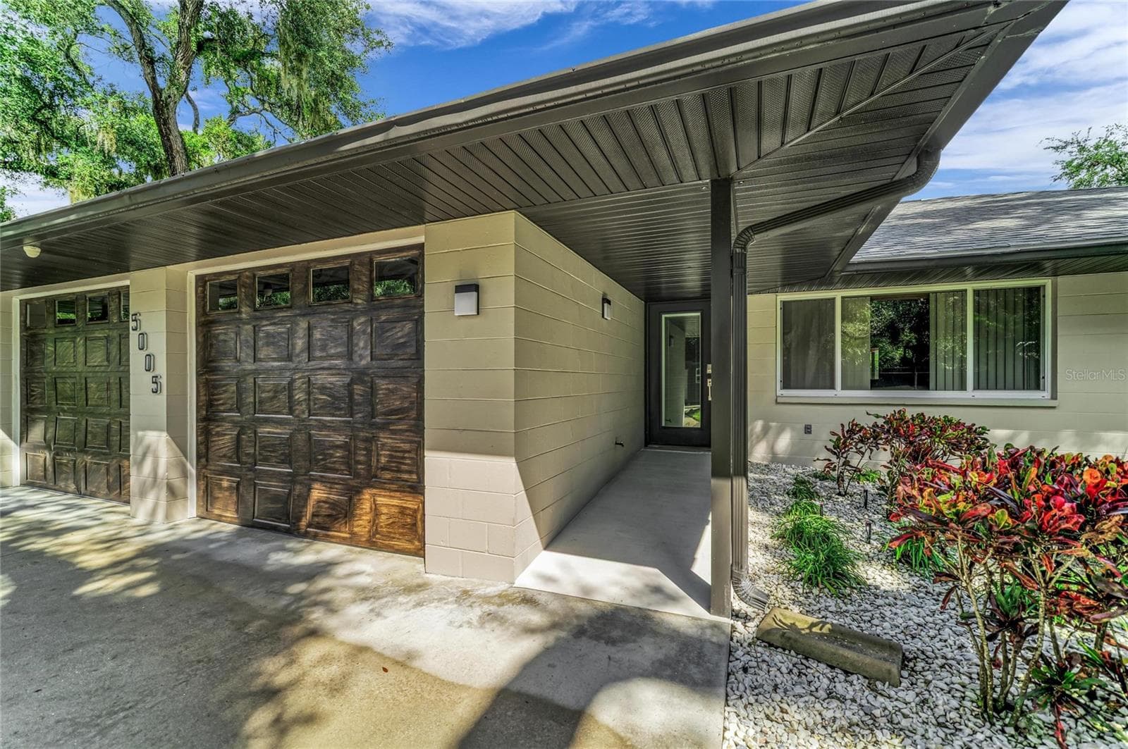 Single Family Residence at 5005 10TH LN E, BRADENTON, photo 13 of 90