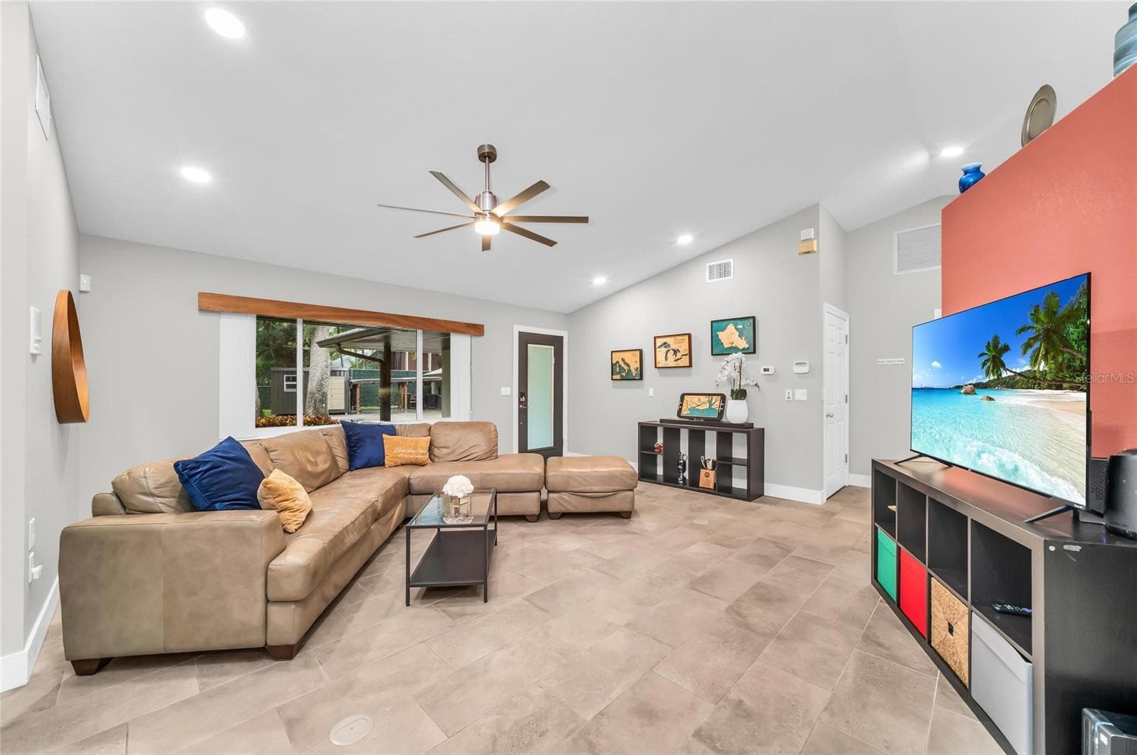 Single Family Residence at 5005 10TH LN E, BRADENTON, photo 16 of 90