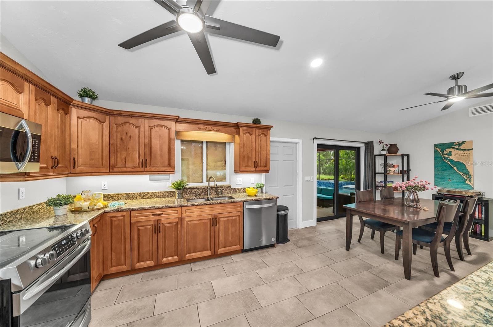 Single Family Residence at 5005 10TH LN E, BRADENTON, photo 24 of 90