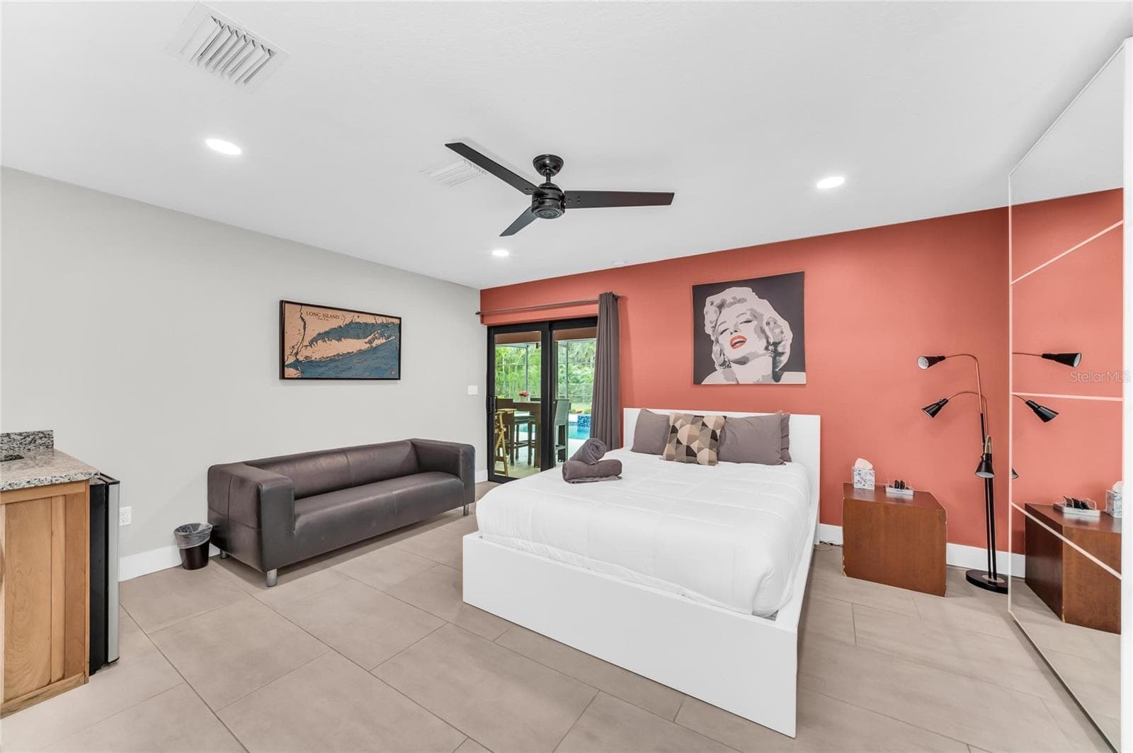 BDR 4 - 5005 10TH LN E, BRADENTON