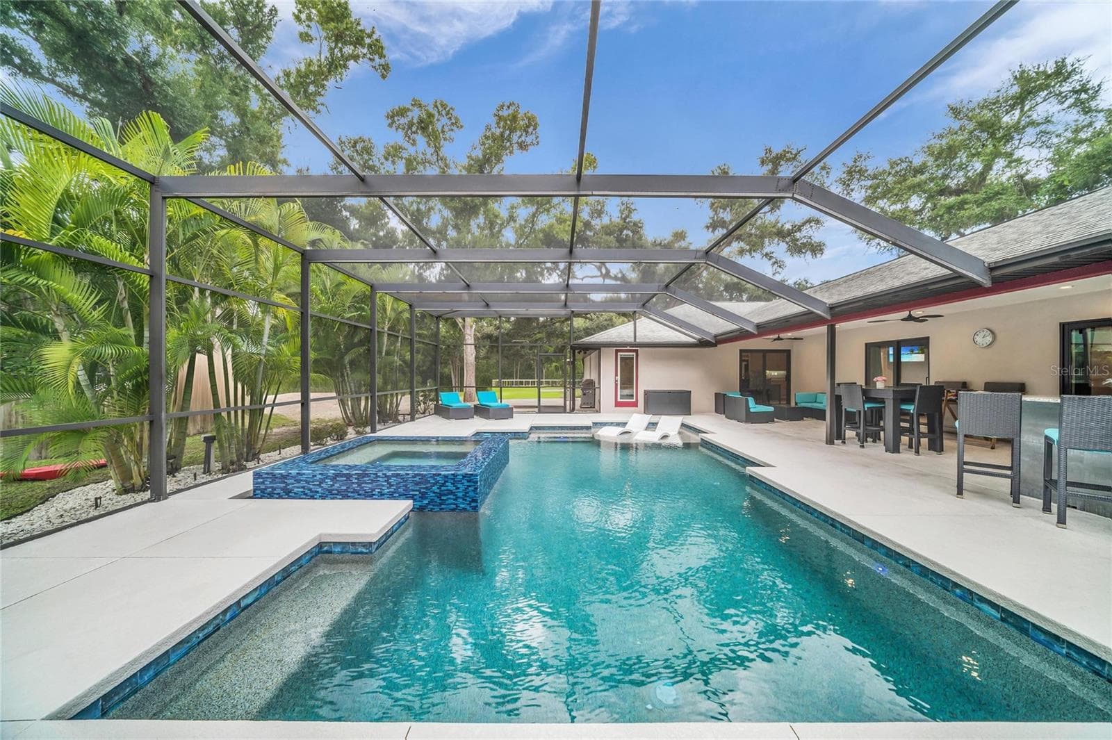 SALTWATER HEATED POOL - 5005 10TH LN E, BRADENTON