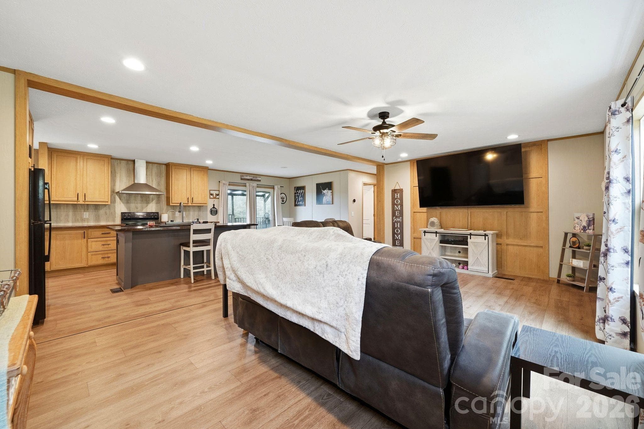 Single Family Residence at 718 Marys Grove Church Road, Kings Mountain, photo 5 of 32