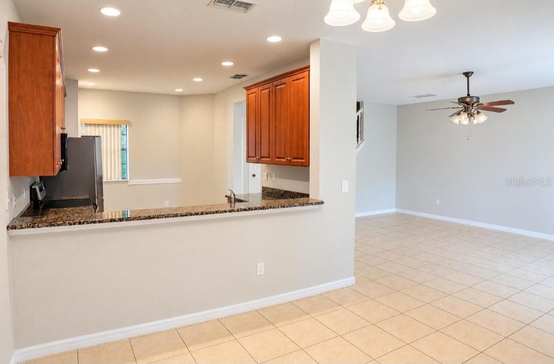 Townhouse at 1298 CLOVE DR, POINCIANA, photo 9 of 32