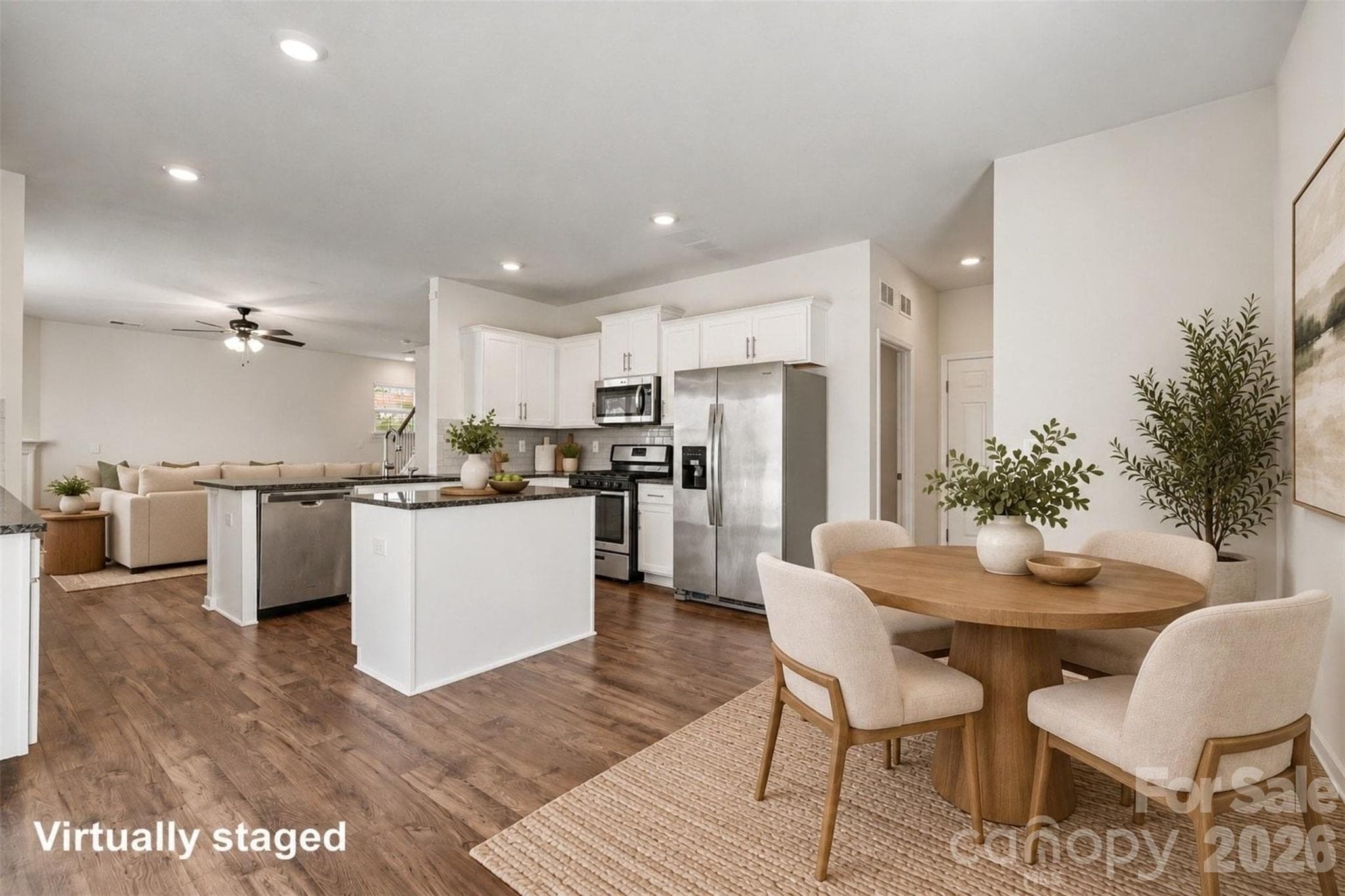 Single Family Residence at 10631 Bradstreet Commons Way, Charlotte, photo 11 of 43