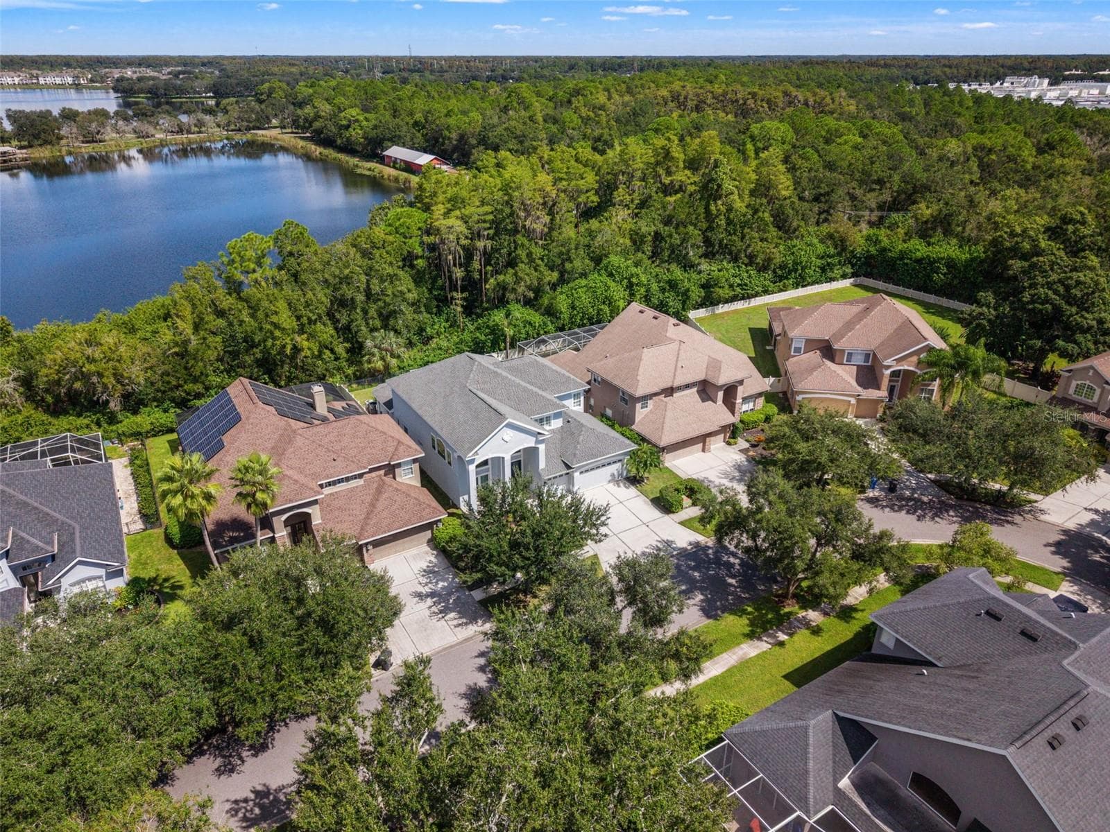 Single Family Residence at 11621 RENAISSANCE VIEW CT, TAMPA, photo 2 of 86