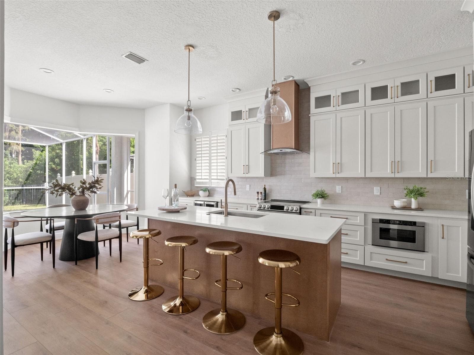 Single Family Residence at 11621 RENAISSANCE VIEW CT, TAMPA, photo 7 of 86