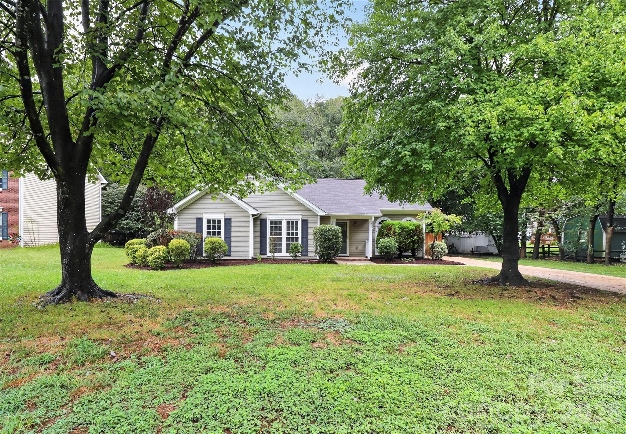 Single Family Residence at 12538 Levins Hall Road, Huntersville, photo 3 of 37