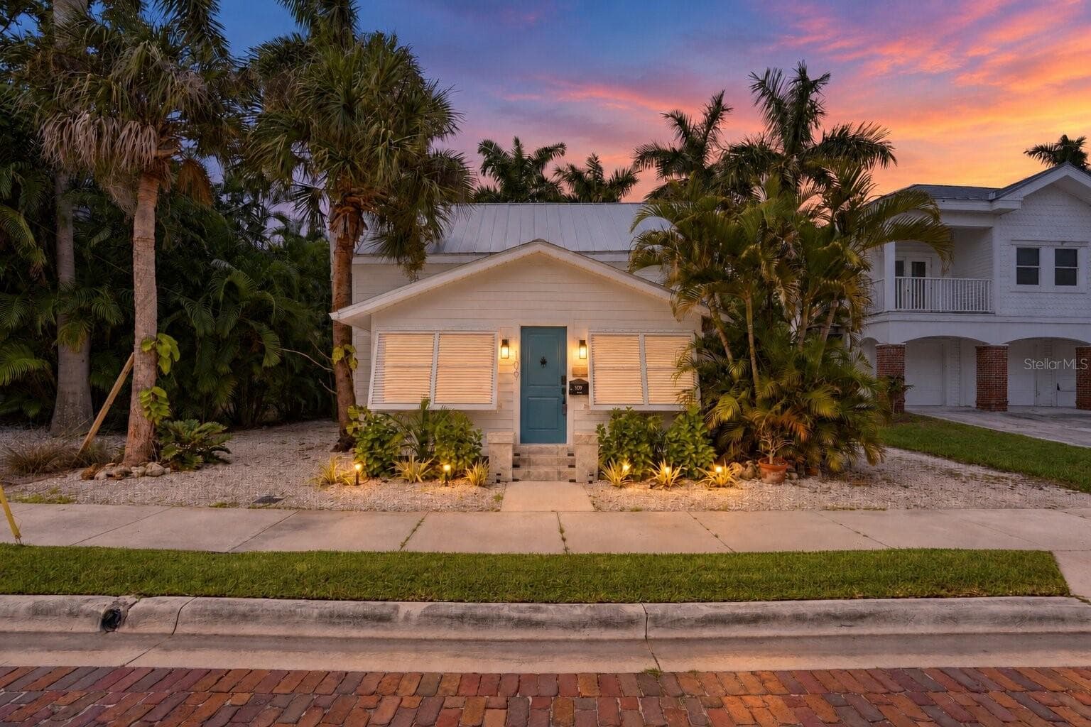 109 DOLLY ST