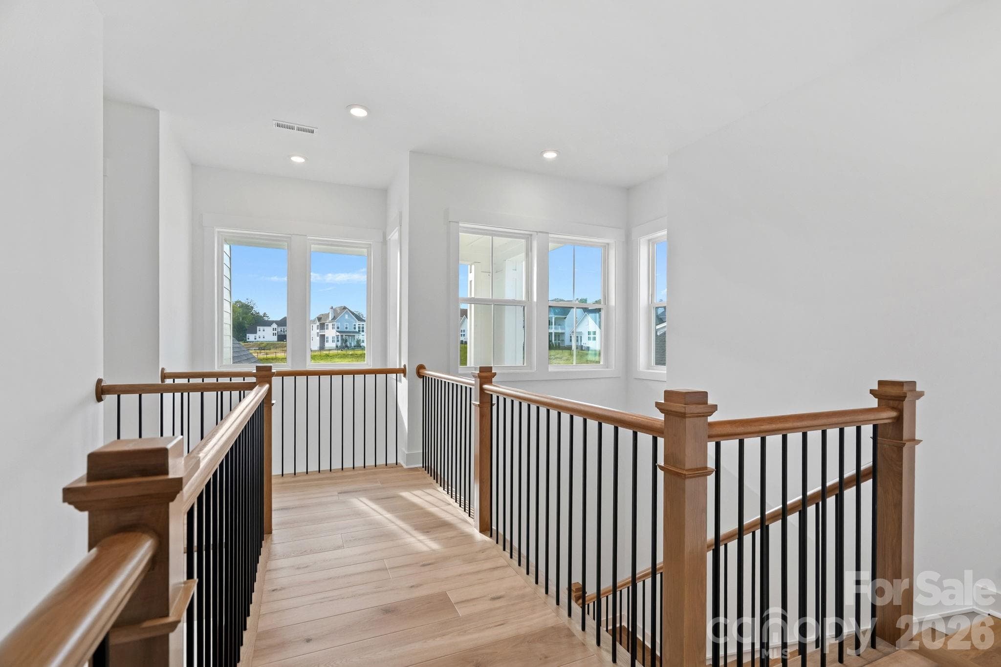 Upper level catwalk, bathed in natural light from the Carolina sky! - 4477 Splash Trail, Sherrills Ford