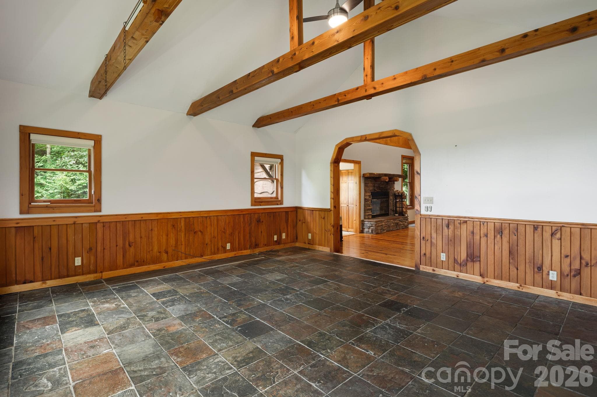 Loft - 125 Hyacinth Drive, Clyde