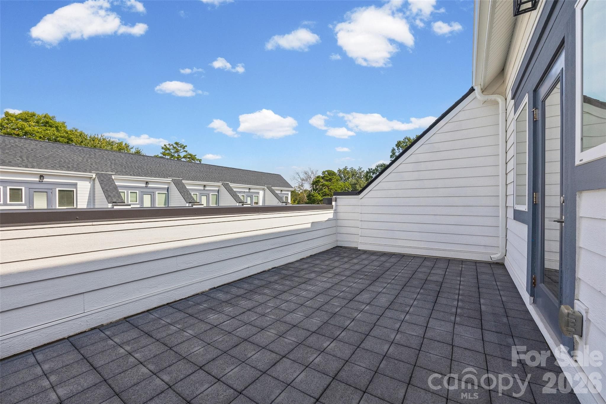 Private rooftop terrace with room to relax outdoors - 1229 Lomax Avenue, Charlotte