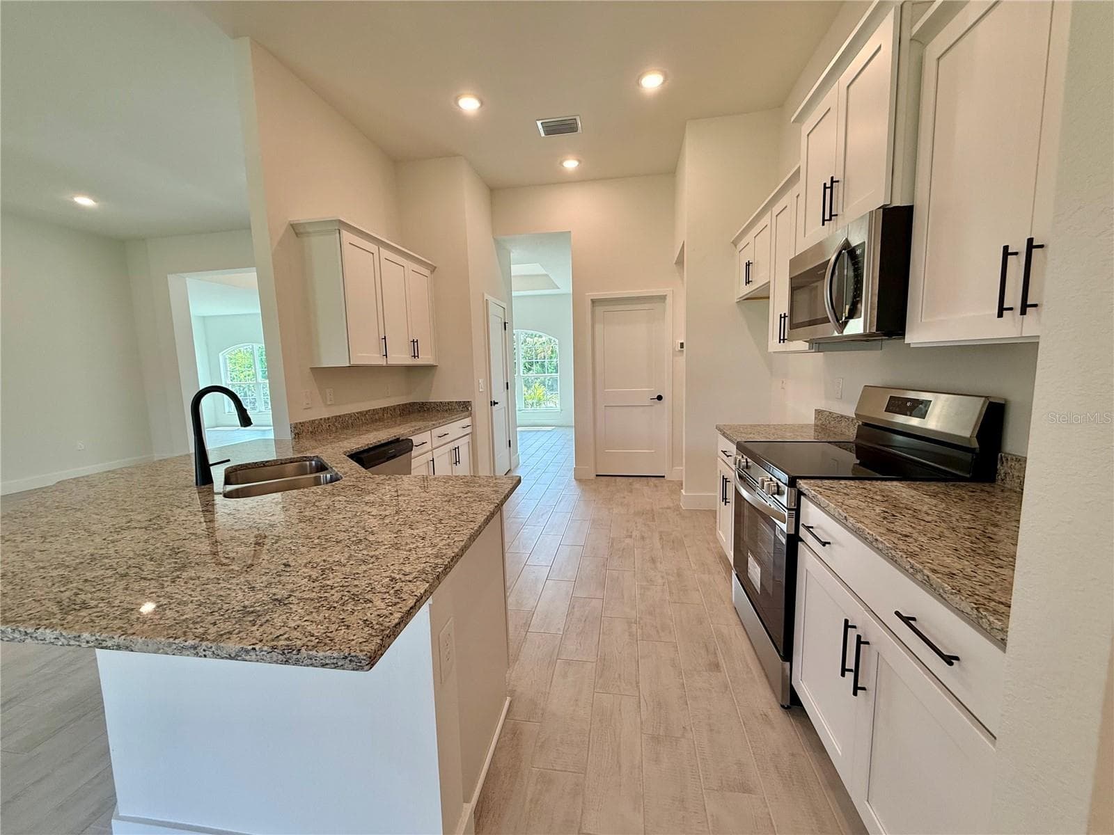 Single Family Residence at 15585 ALDAMA CIR, PORT CHARLOTTE, photo 9 of 25