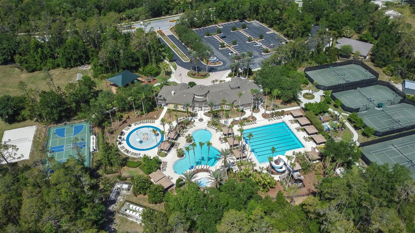 Seven Oaks' resort-like amenities - 27015 FIREBUSH DR, WESLEY CHAPEL