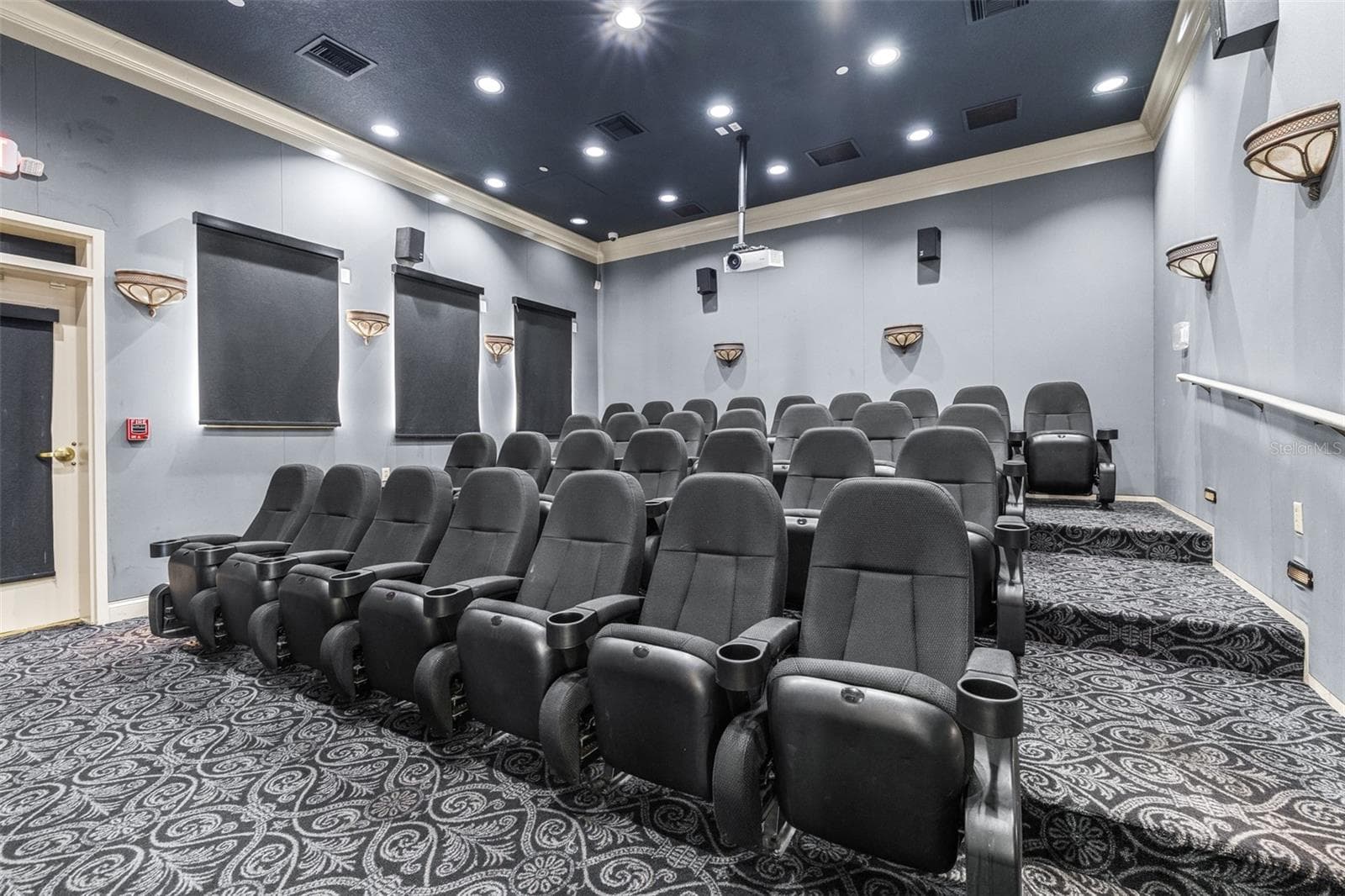 Seven Oaks theater - 27015 FIREBUSH DR, WESLEY CHAPEL