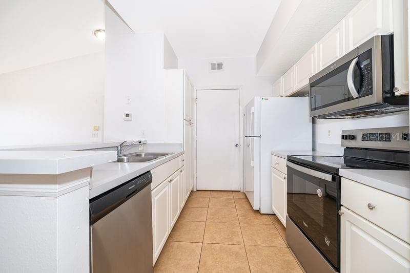 Condominium at 5548 METROWEST BLVD #306, ORLANDO, photo 21 of 39