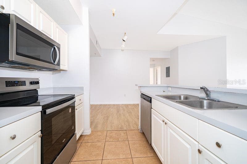 Condominium at 5548 METROWEST BLVD #306, ORLANDO, photo 23 of 39