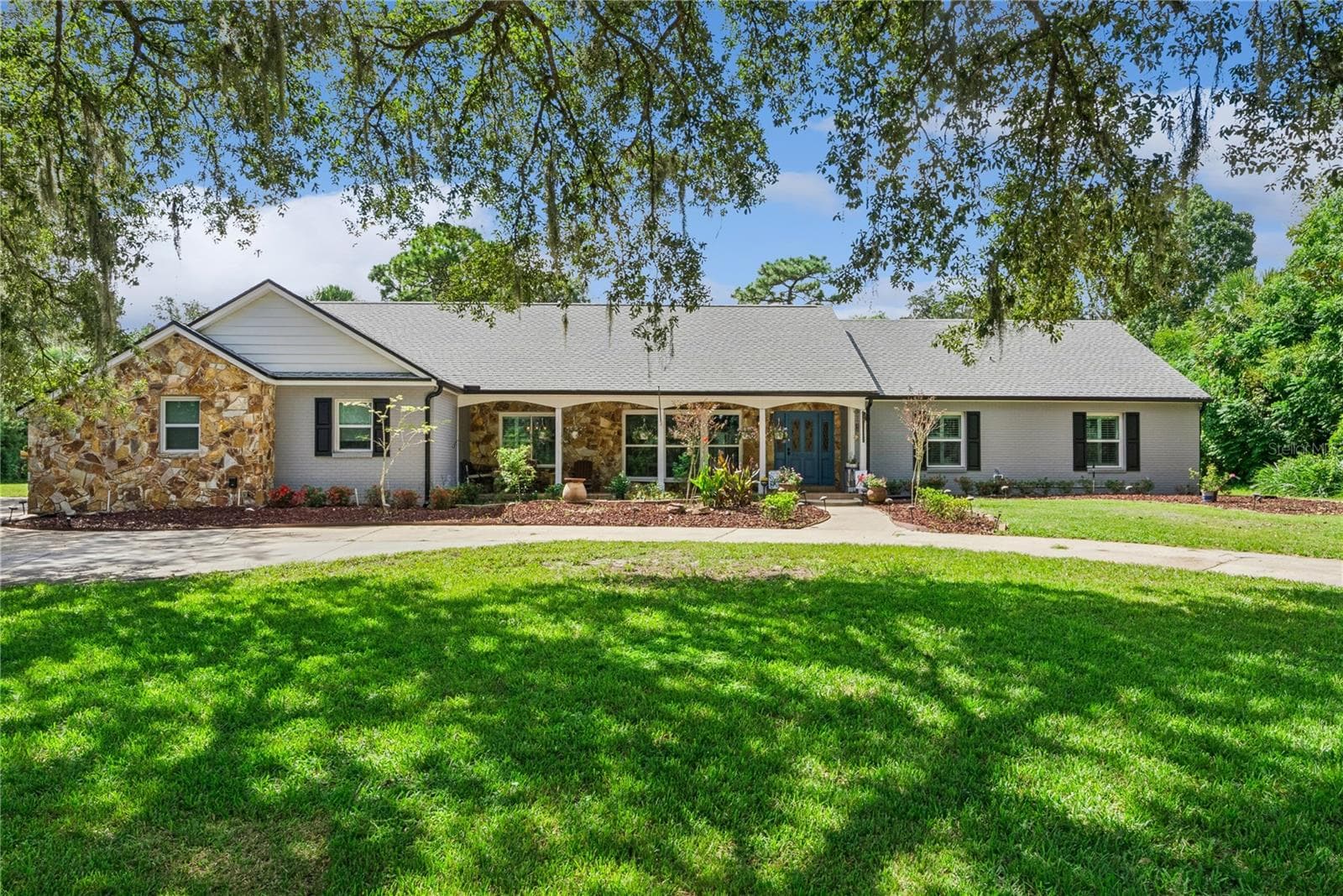 Single Family Residence at 1041 NORTHERN WAY, WINTER SPRINGS, photo 2 of 78