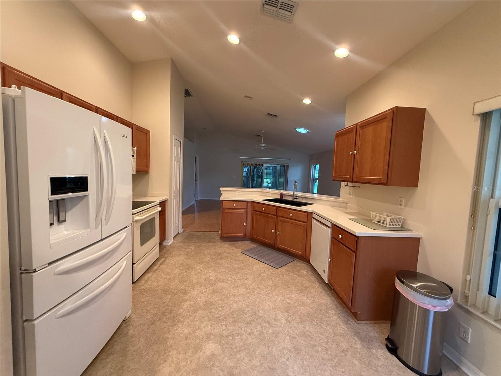 Single Family Residence at 265 CENTER OAK CIR, SPRING HILL, photo 5 of 67