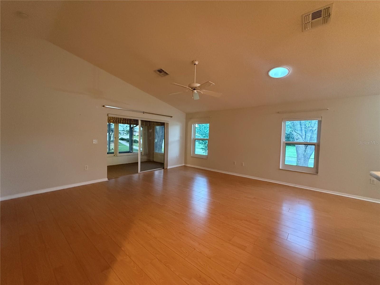 Single Family Residence at 265 CENTER OAK CIR, SPRING HILL, photo 15 of 67