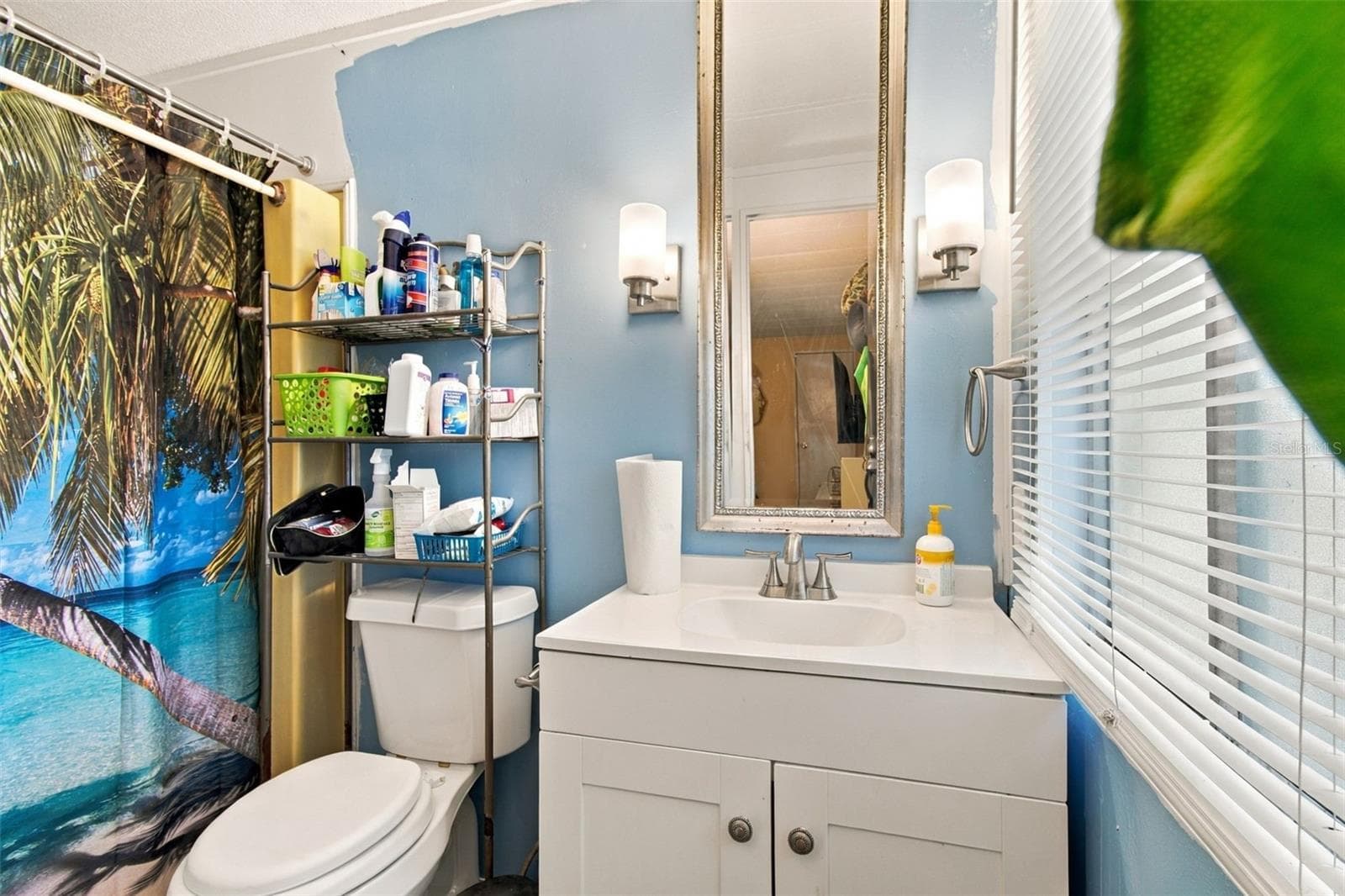 Primary bedroom en suite bathroom - 980 7TH ST NW #1A, LARGO