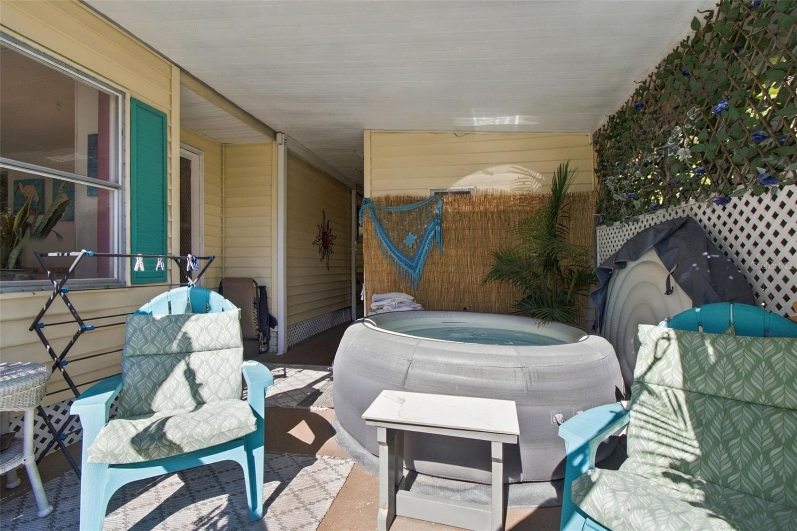 Hot tub - 980 7TH ST NW #1A, LARGO