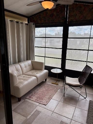 Manufactured Home at 1541 DORAL CIR, THE VILLAGES, photo 15 of 31