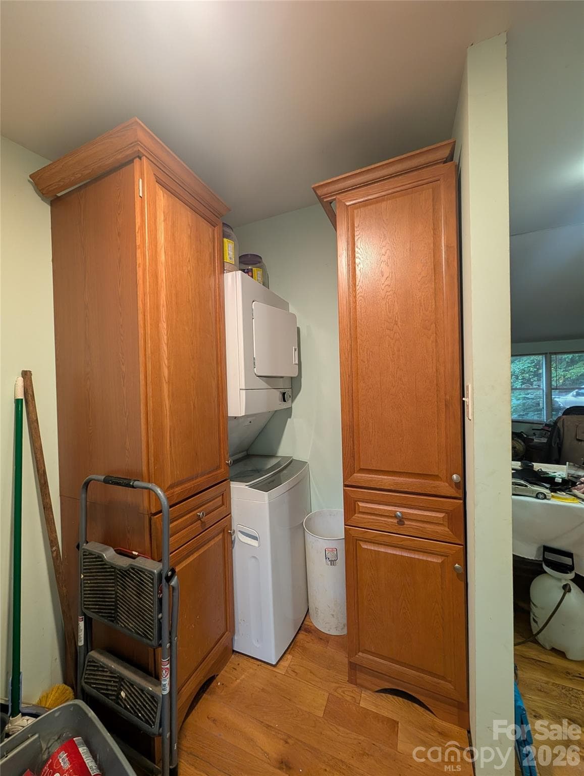laundry - 5732 Daybrook Court, Stanley