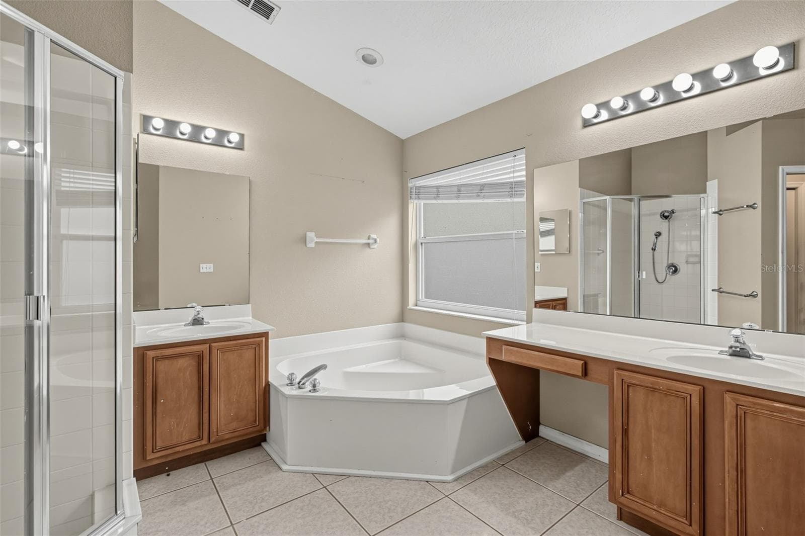 Single Family Residence at 2361 CIMMARON ASH WAY, APOPKA, photo 38 of 50