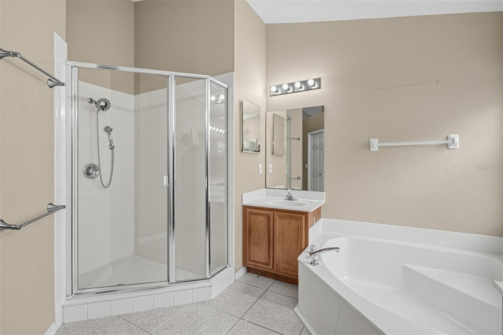 Single Family Residence at 2361 CIMMARON ASH WAY, APOPKA, photo 39 of 50