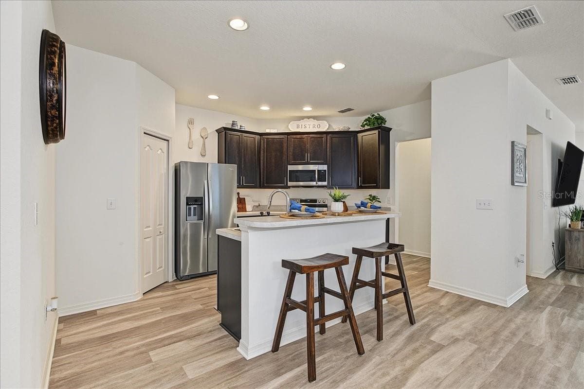 Single Family Residence at 2760 HUDSON ST, LAKELAND, photo 9 of 51