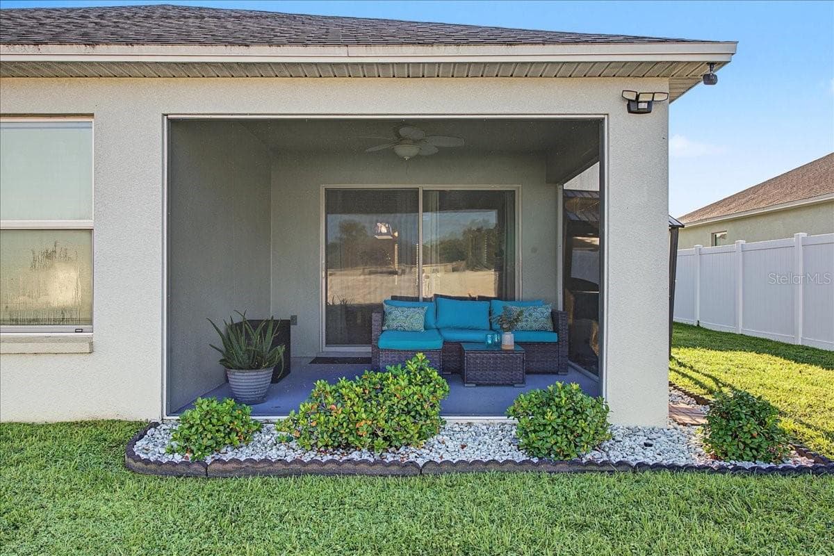 Single Family Residence at 2760 HUDSON ST, LAKELAND, photo 30 of 51