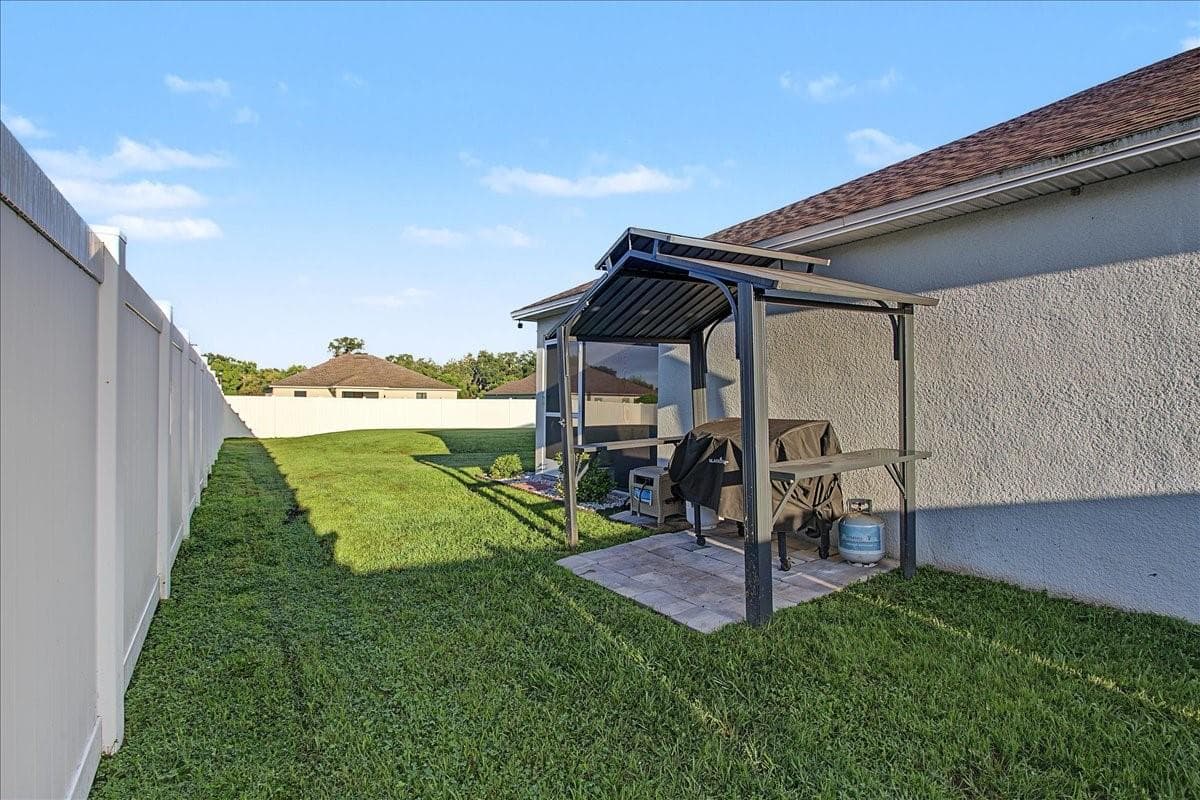 Single Family Residence at 2760 HUDSON ST, LAKELAND, photo 32 of 51