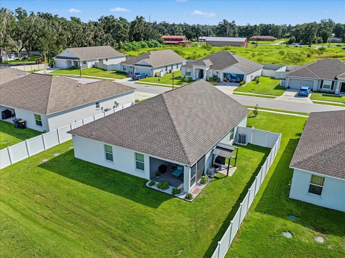 Single Family Residence at 2760 HUDSON ST, LAKELAND, photo 3 of 51