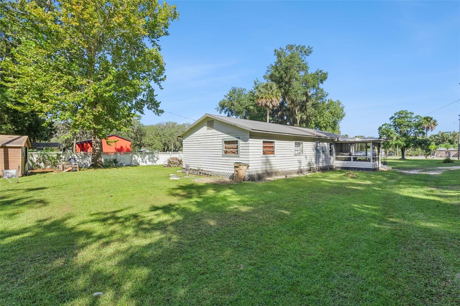Single Family Residence at 54901 CEDAR CREST RD, ASTOR, photo 29 of 32