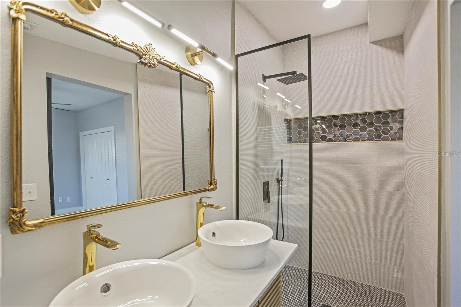 Single Family Residence at DOVER SHORES FIFTH ADD, ORLANDO, photo 15 of 33