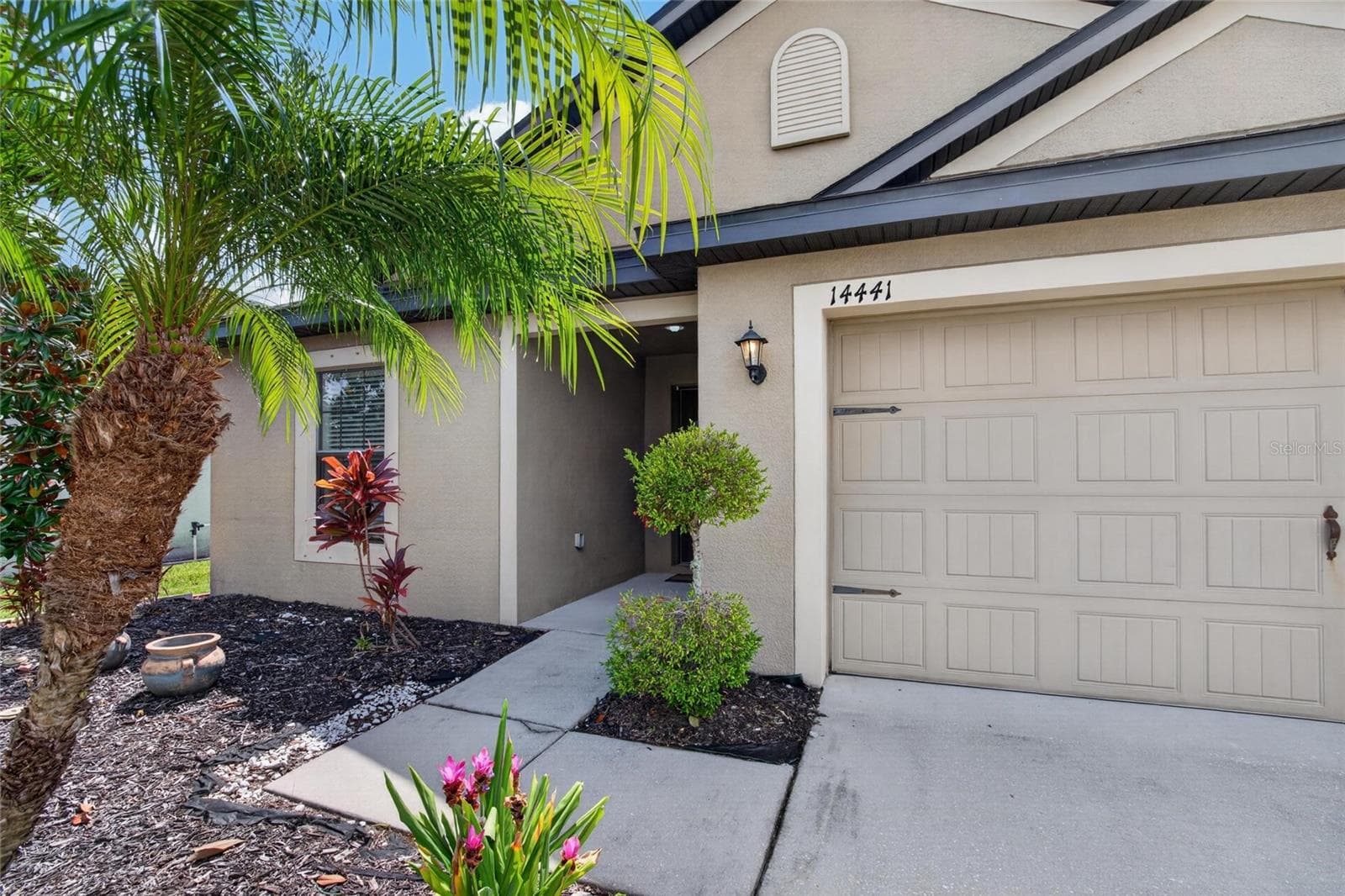 Single Family Residence at 14441 ALISTAR MANOR DR, WIMAUMA, photo 6 of 45