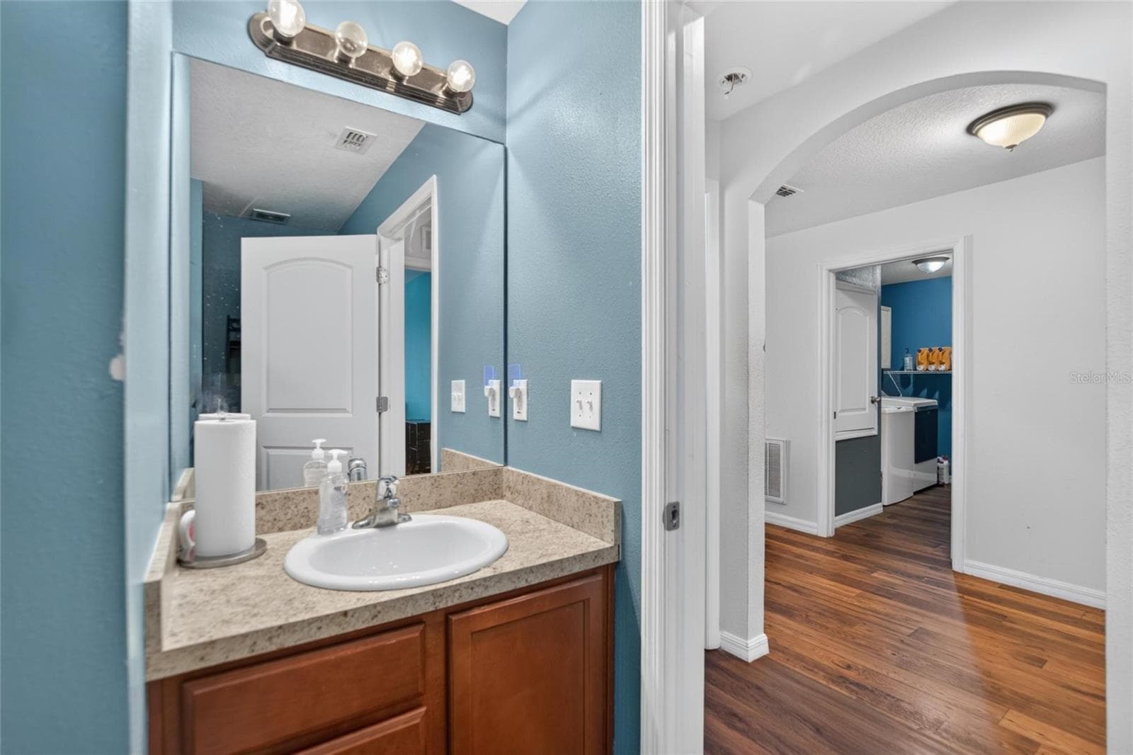 Single Family Residence at 14441 ALISTAR MANOR DR, WIMAUMA, photo 27 of 45