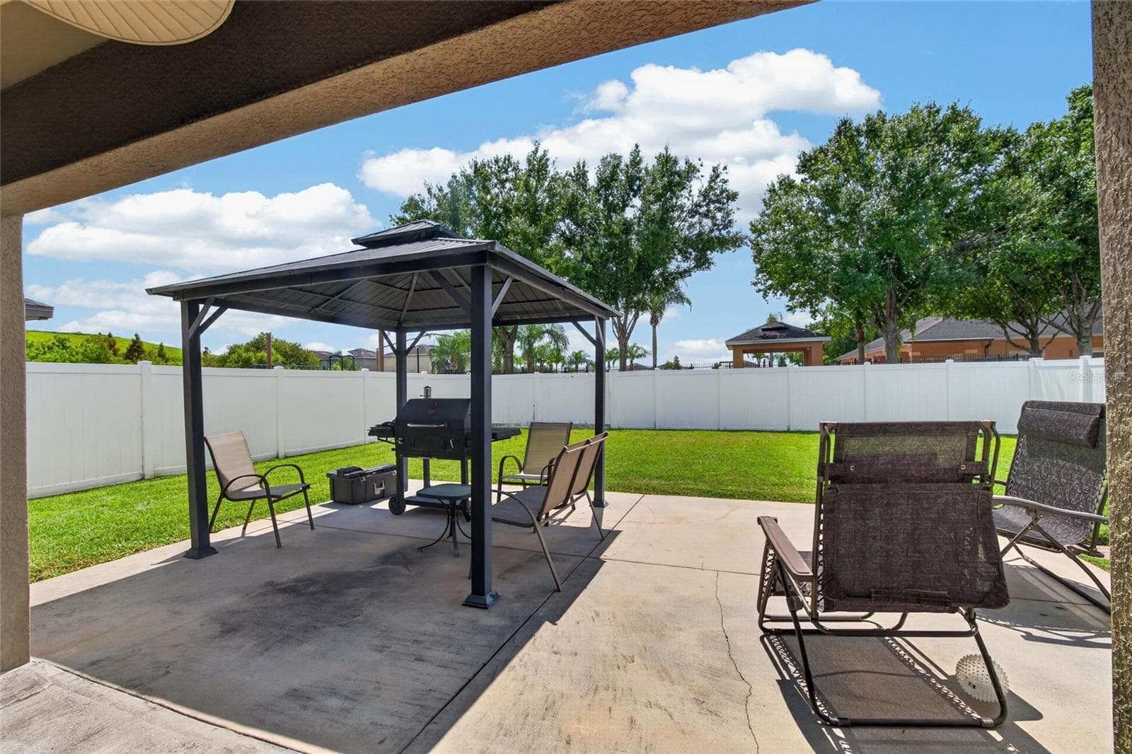 Single Family Residence at 14441 ALISTAR MANOR DR, WIMAUMA, photo 32 of 45