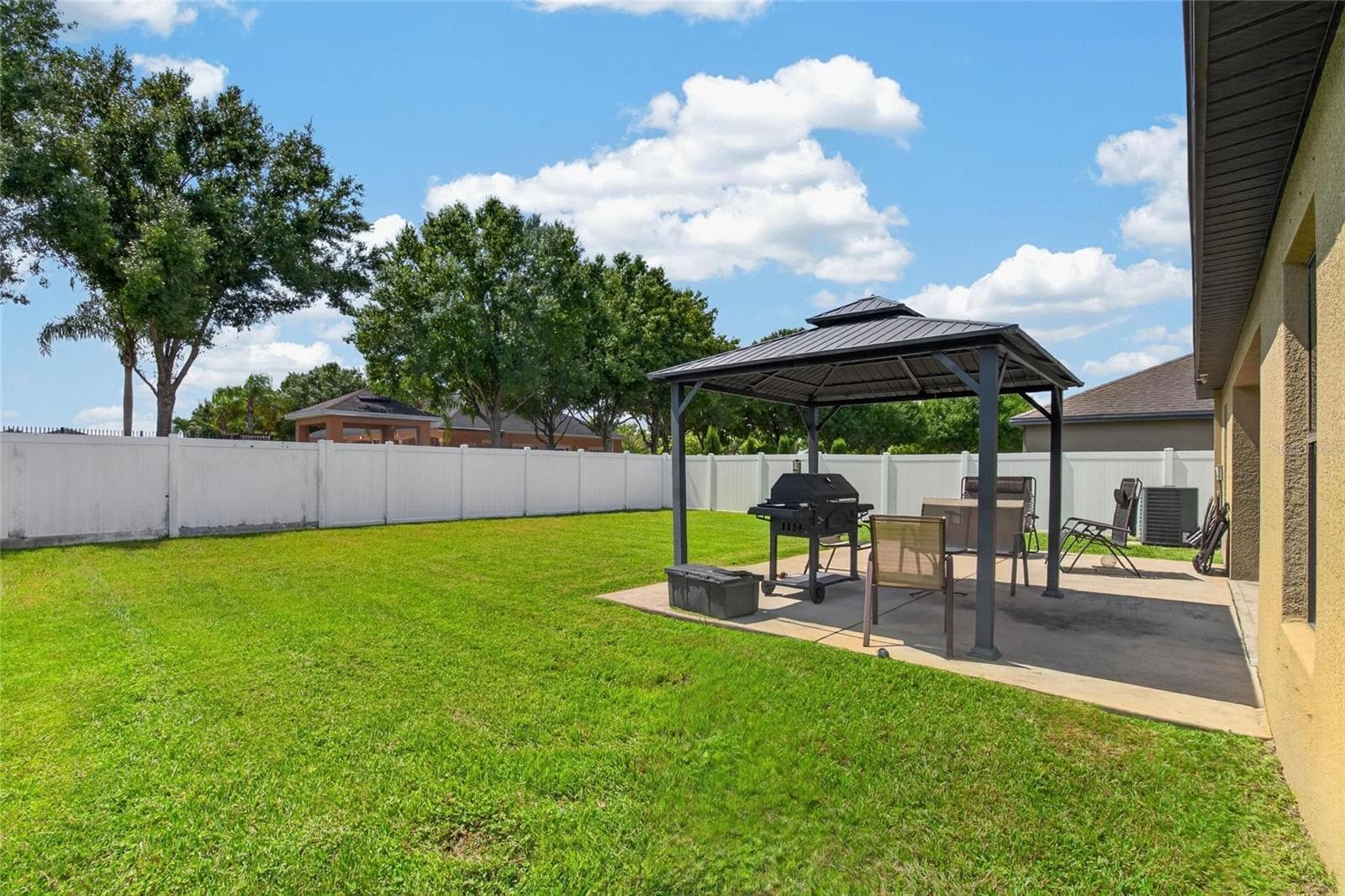 Single Family Residence at 14441 ALISTAR MANOR DR, WIMAUMA, photo 34 of 45