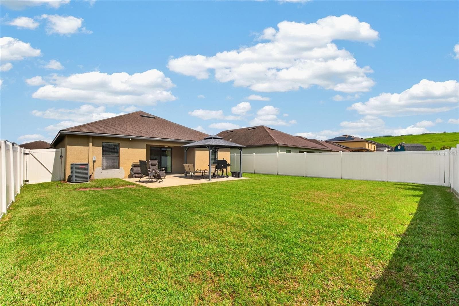 Single Family Residence at 14441 ALISTAR MANOR DR, WIMAUMA, photo 38 of 45