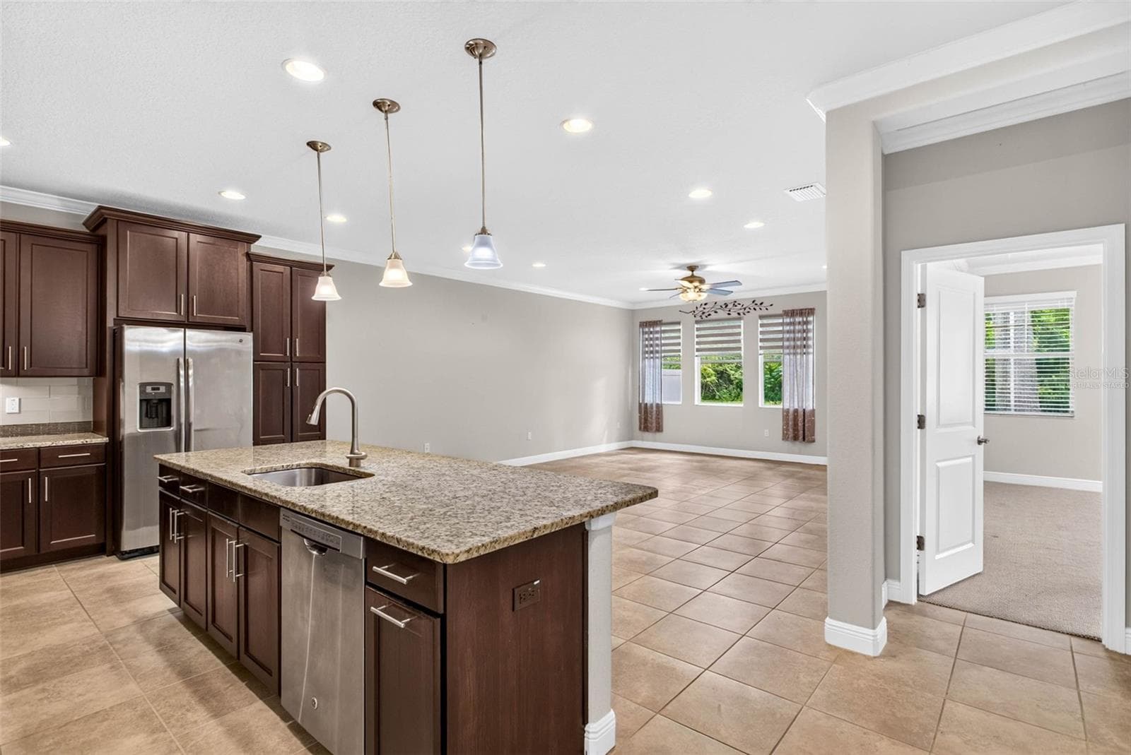 Townhouse at 14619 ROCKY BROOK DR, TAMPA, photo 6 of 35