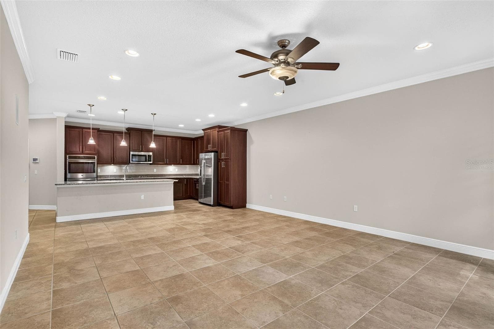 Townhouse at 14619 ROCKY BROOK DR, TAMPA, photo 7 of 35