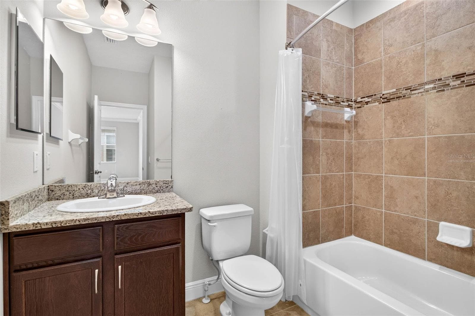 upstairs full bath - 14619 ROCKY BROOK DR, TAMPA
