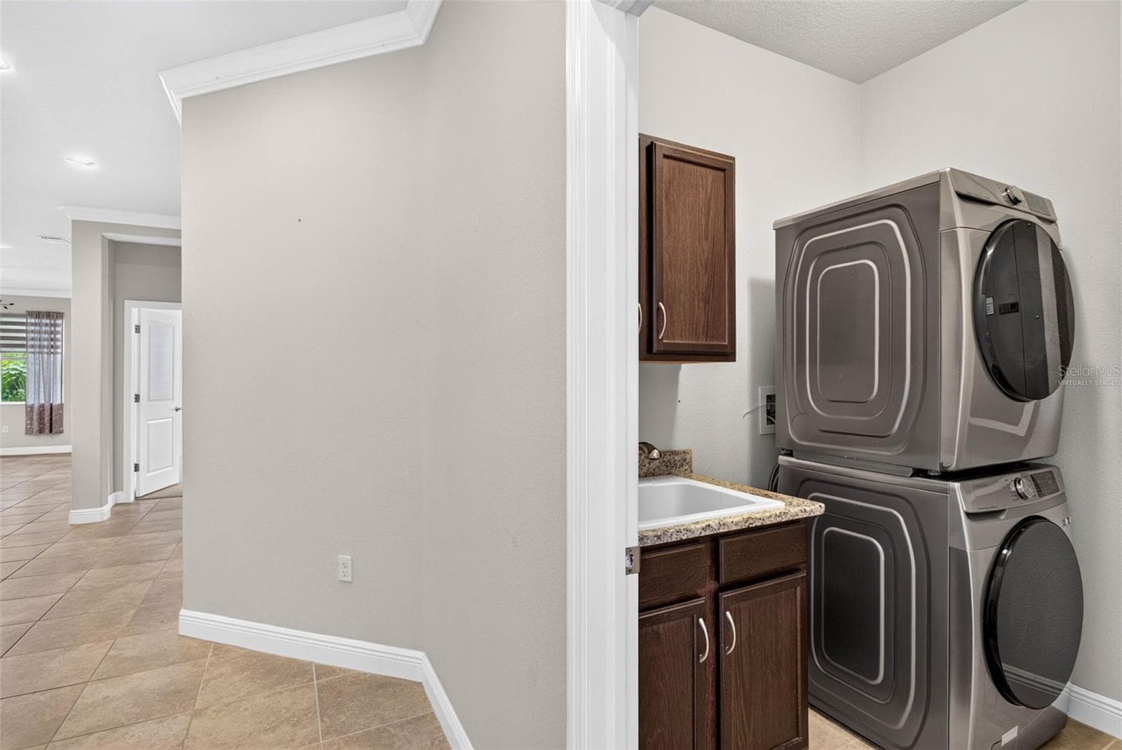 laundry room - 14619 ROCKY BROOK DR, TAMPA
