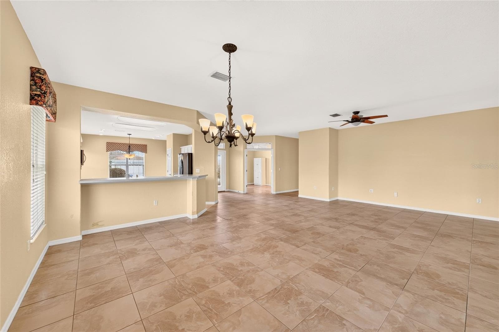 Single Family Residence at 12456 SE 92ND TER, SUMMERFIELD, photo 11 of 75