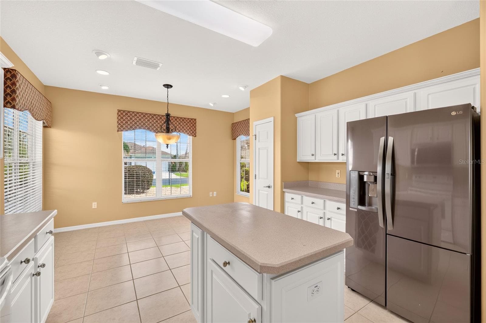 Single Family Residence at 12456 SE 92ND TER, SUMMERFIELD, photo 18 of 75