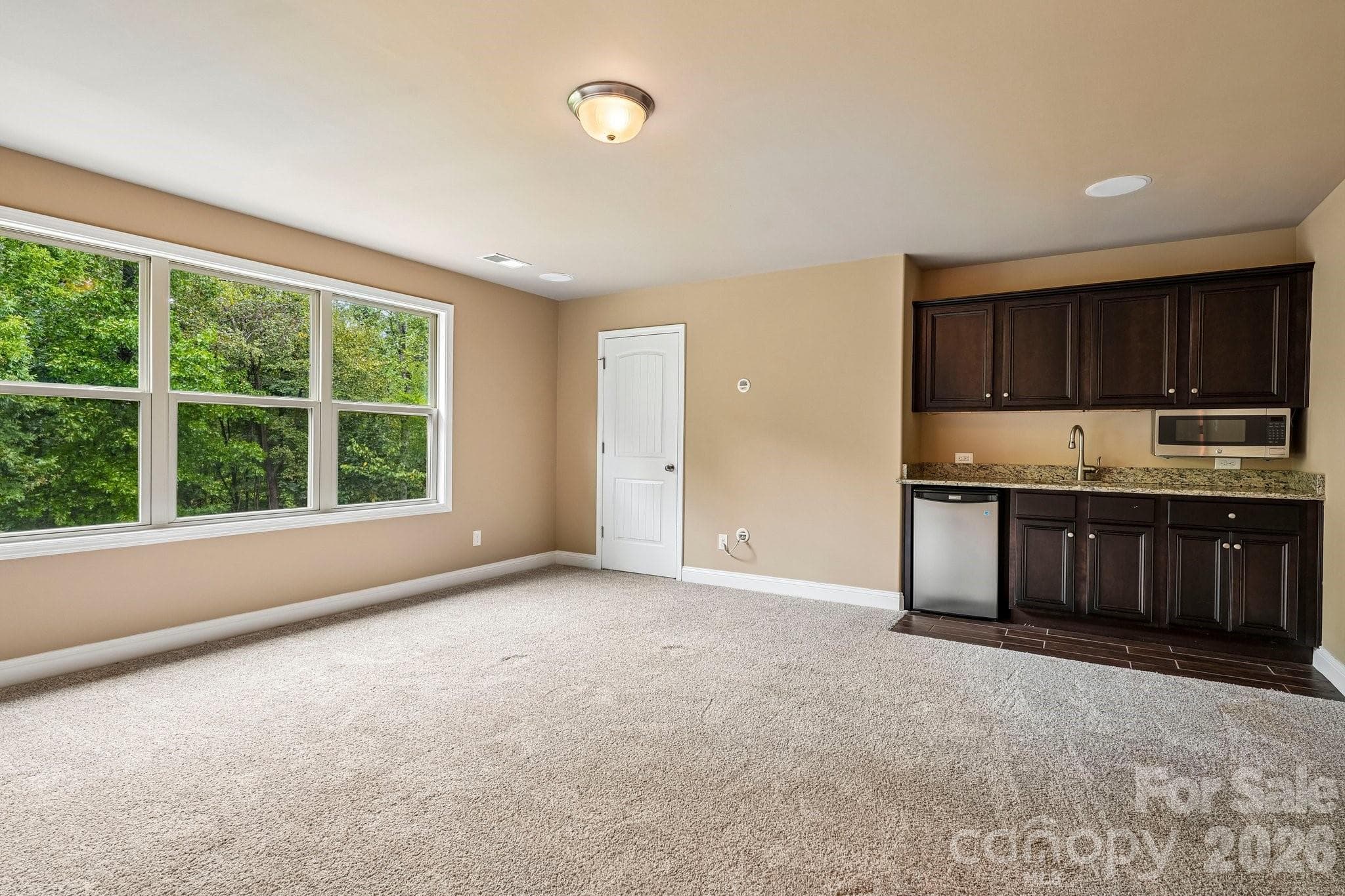 Single Family Residence at 2950 Donegal Drive, Kannapolis, photo 15 of 47