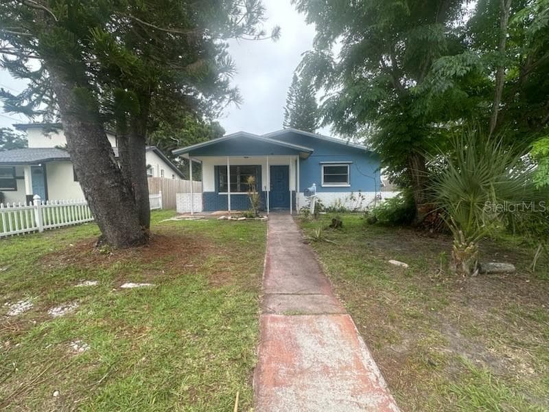 Single Family Residence at 5234 9TH AVE N, ST PETERSBURG, photo 4 of 14