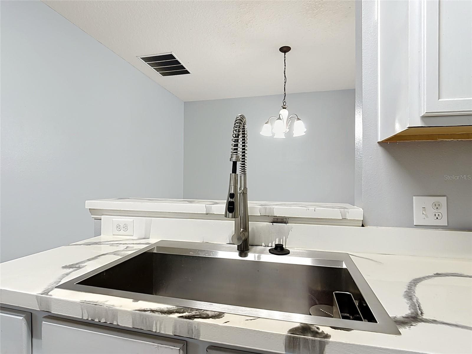 Townhouse at 2431 GRASMERE VIEW PKWY N, KISSIMMEE, photo 15 of 51